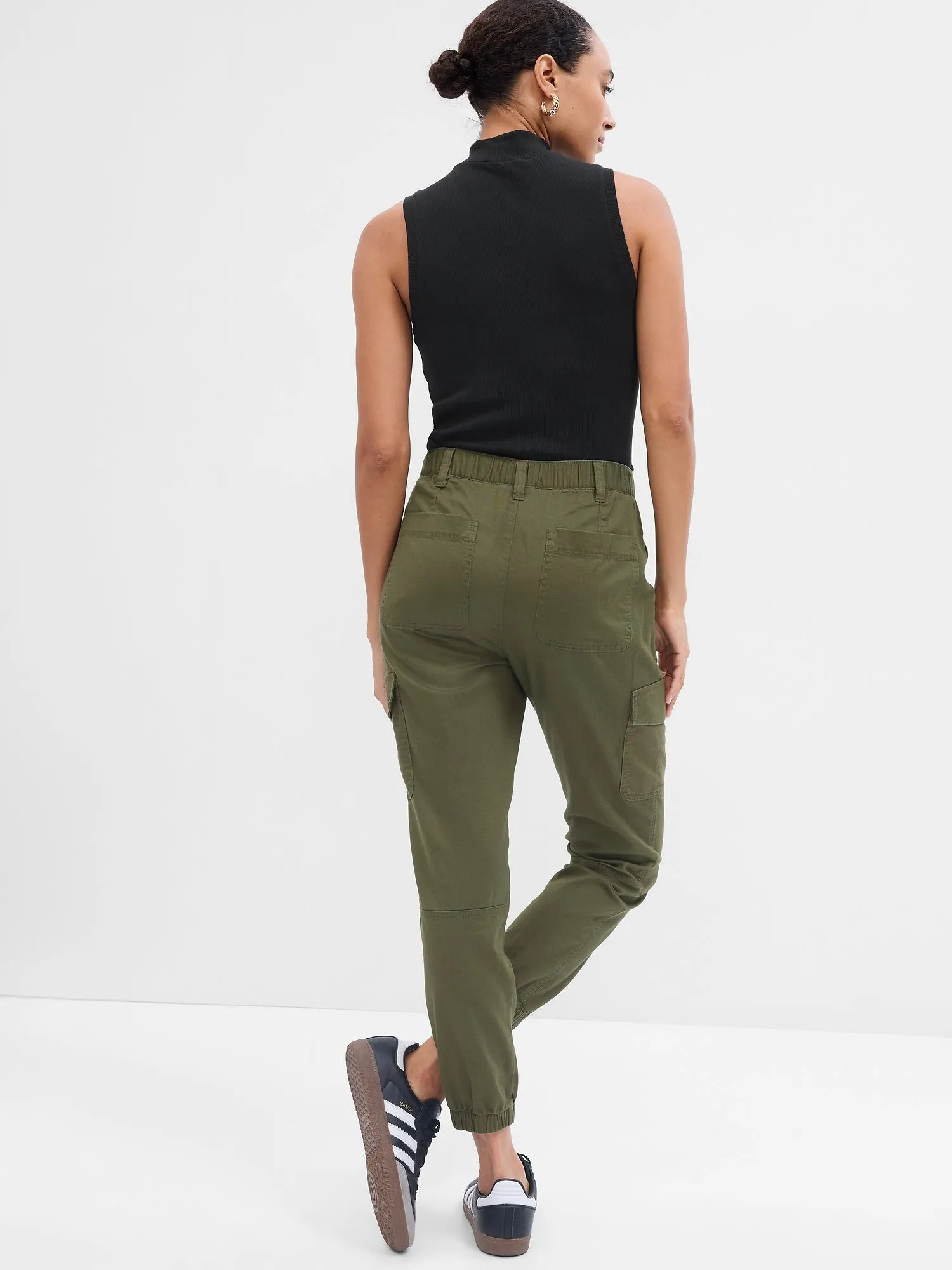 Cropped Twill Girlfriend Cargo Joggers with Washwell