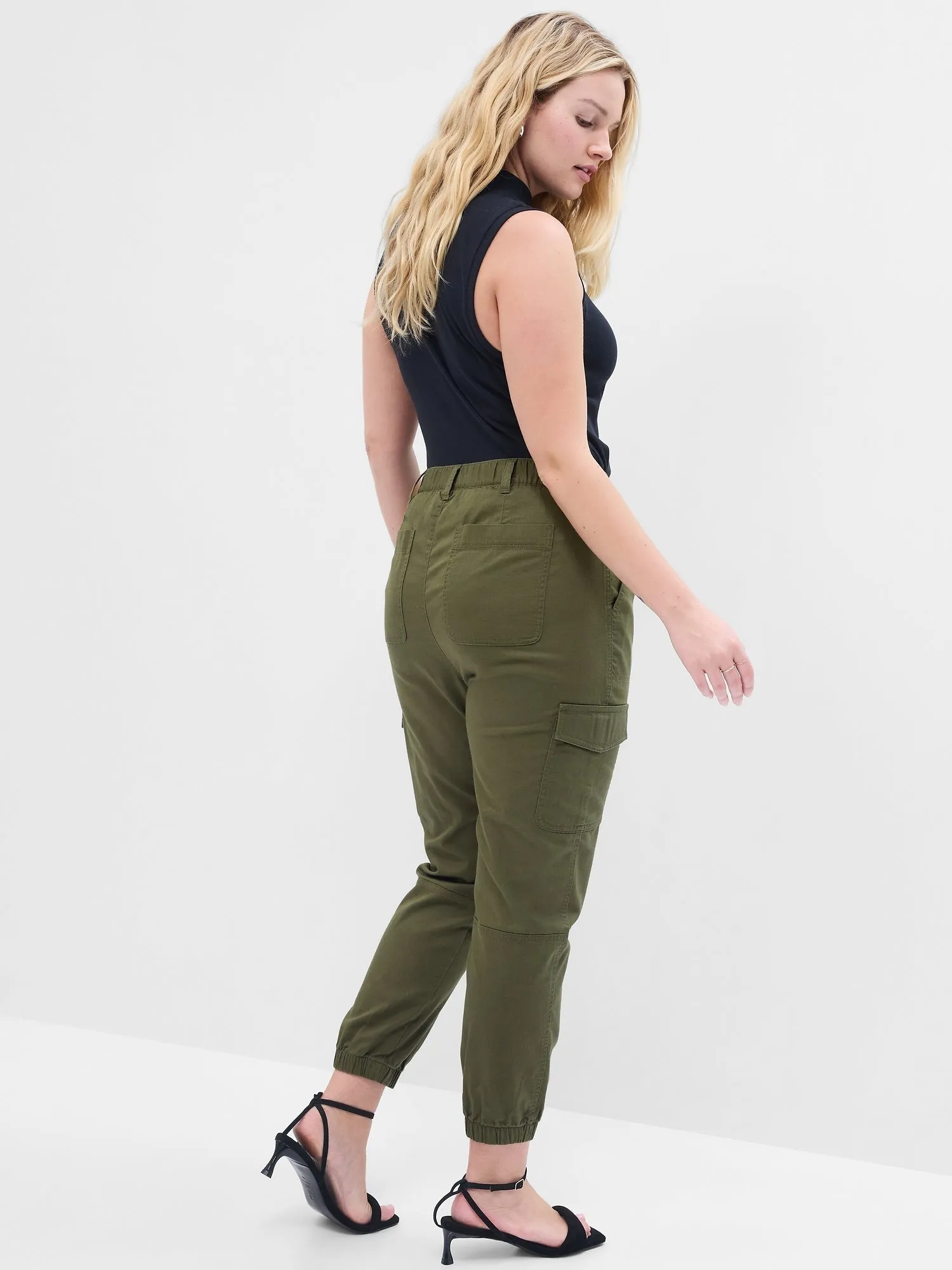 Cropped Twill Girlfriend Cargo Joggers with Washwell