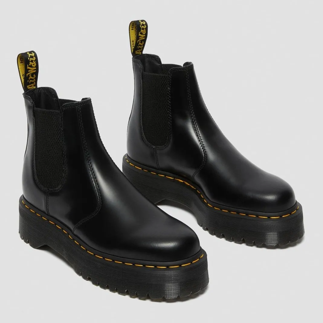 Dr. Martens 2976 Quad Chelsea Boot