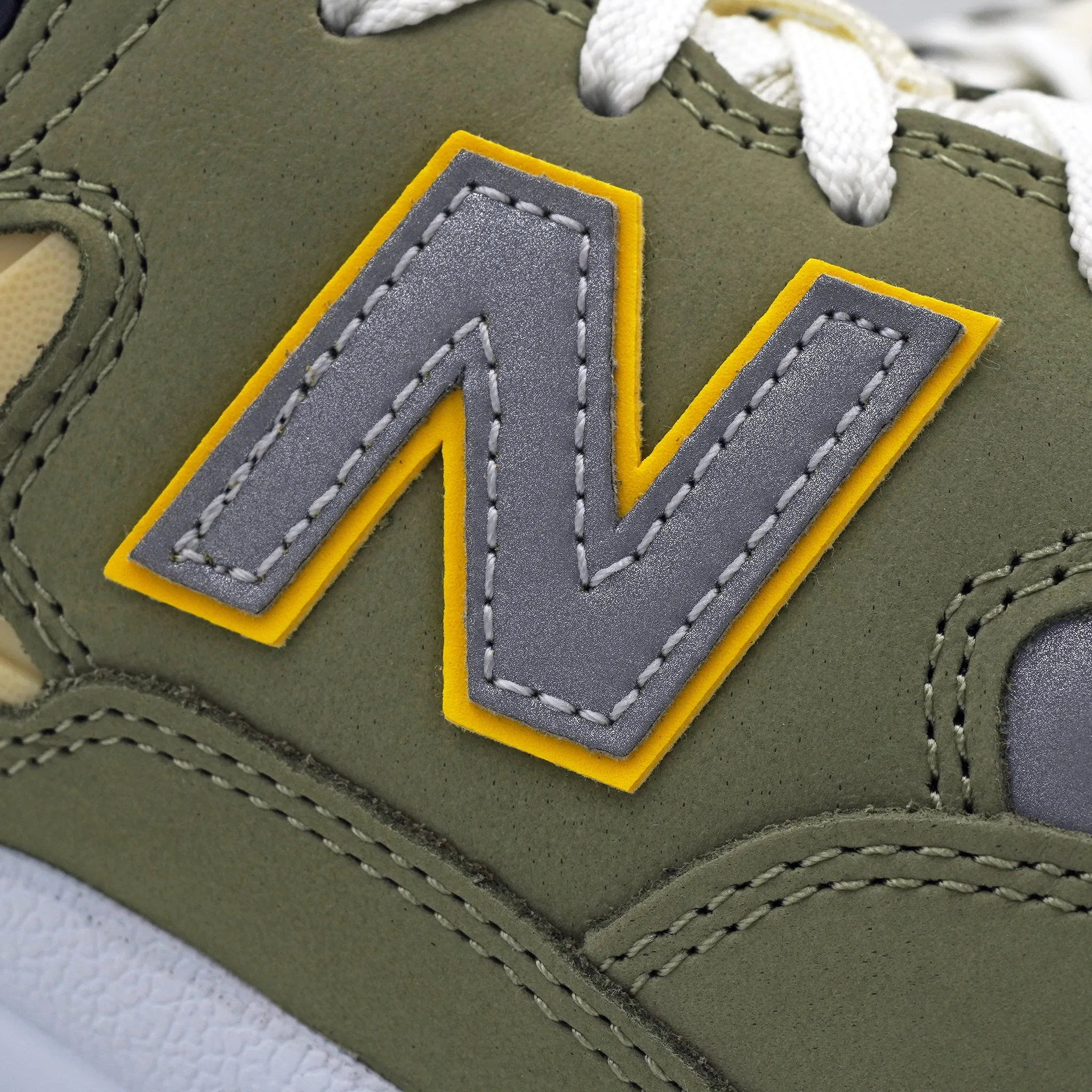 NEW BALANCE MT580AC2 OLIVE