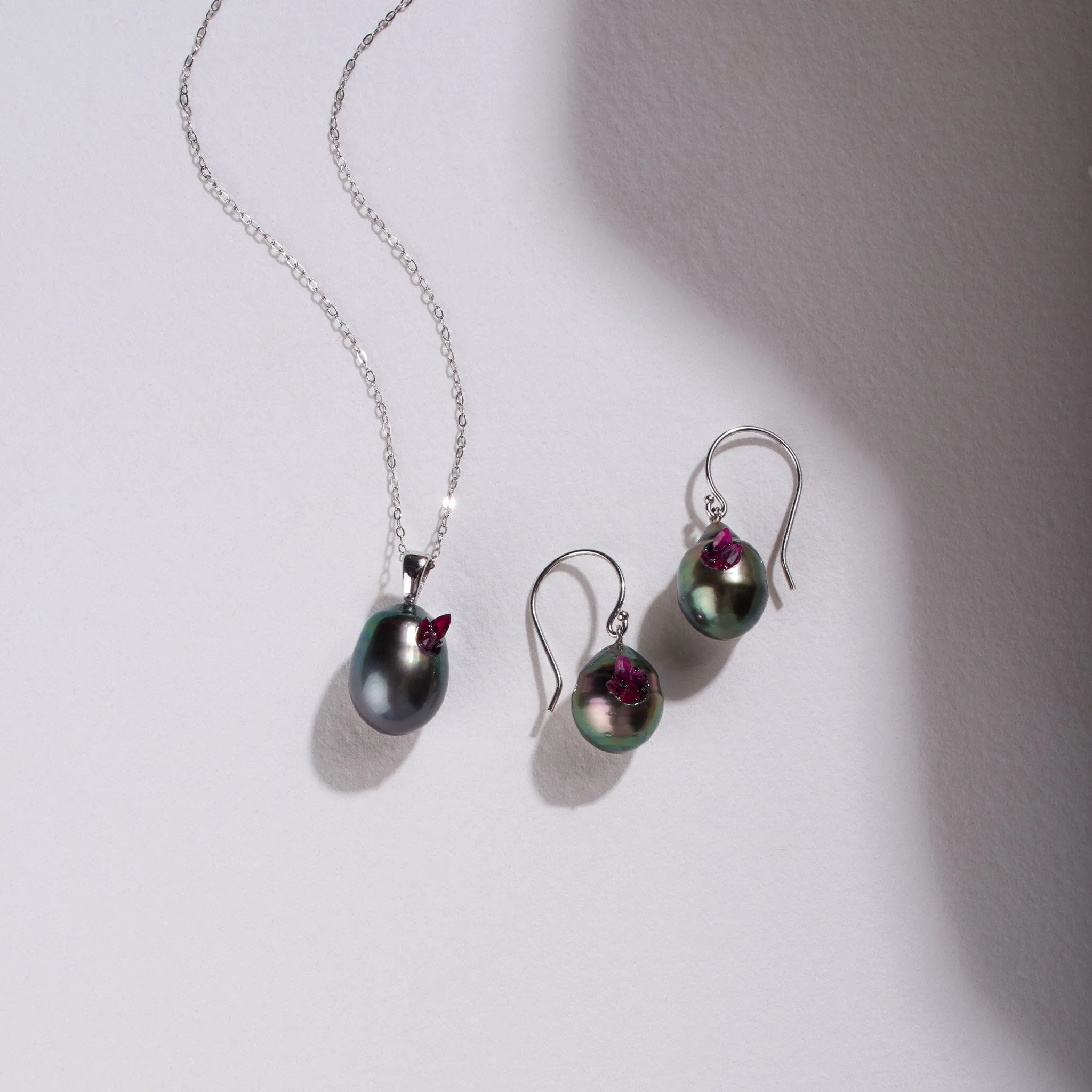 Point Collection Tahitian Drop Pearl Dangle Earrings and Pendant Set with Ruby