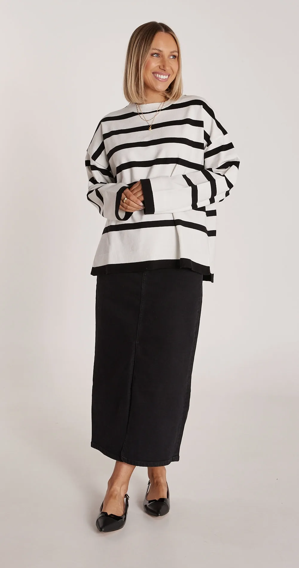 Tyla Knit ~ White & Black Stripe